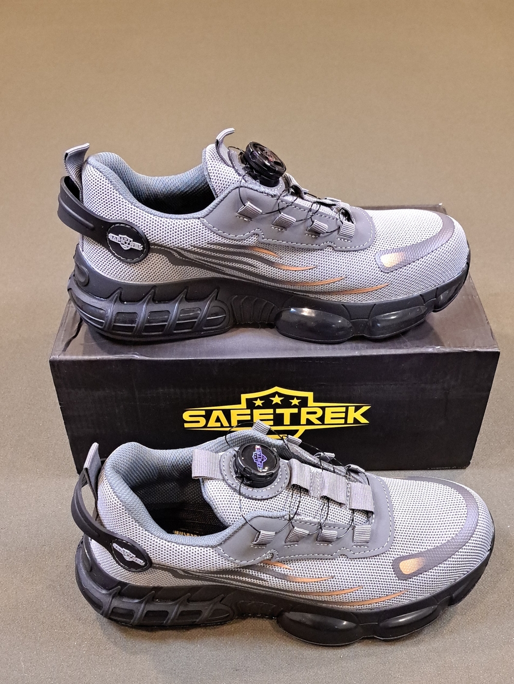 SAFETREK Steel Toe Safety Shoes - Color: Grey - Size: Unisex - EU 41